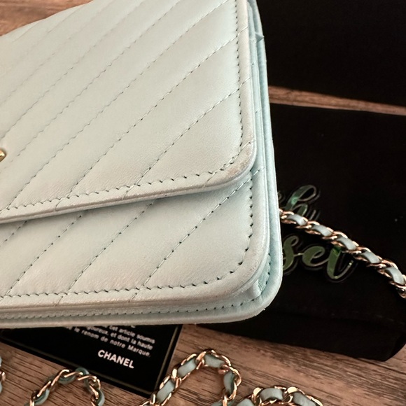 Chanel Wallet on Chain 💯 authentic - Picture 11 of 14